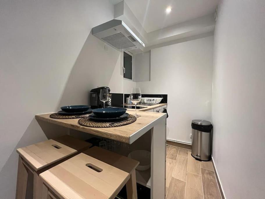 La Patte Blanche Terrasse Centre Ville Sens 6M Gare Ngoại thất bức ảnh